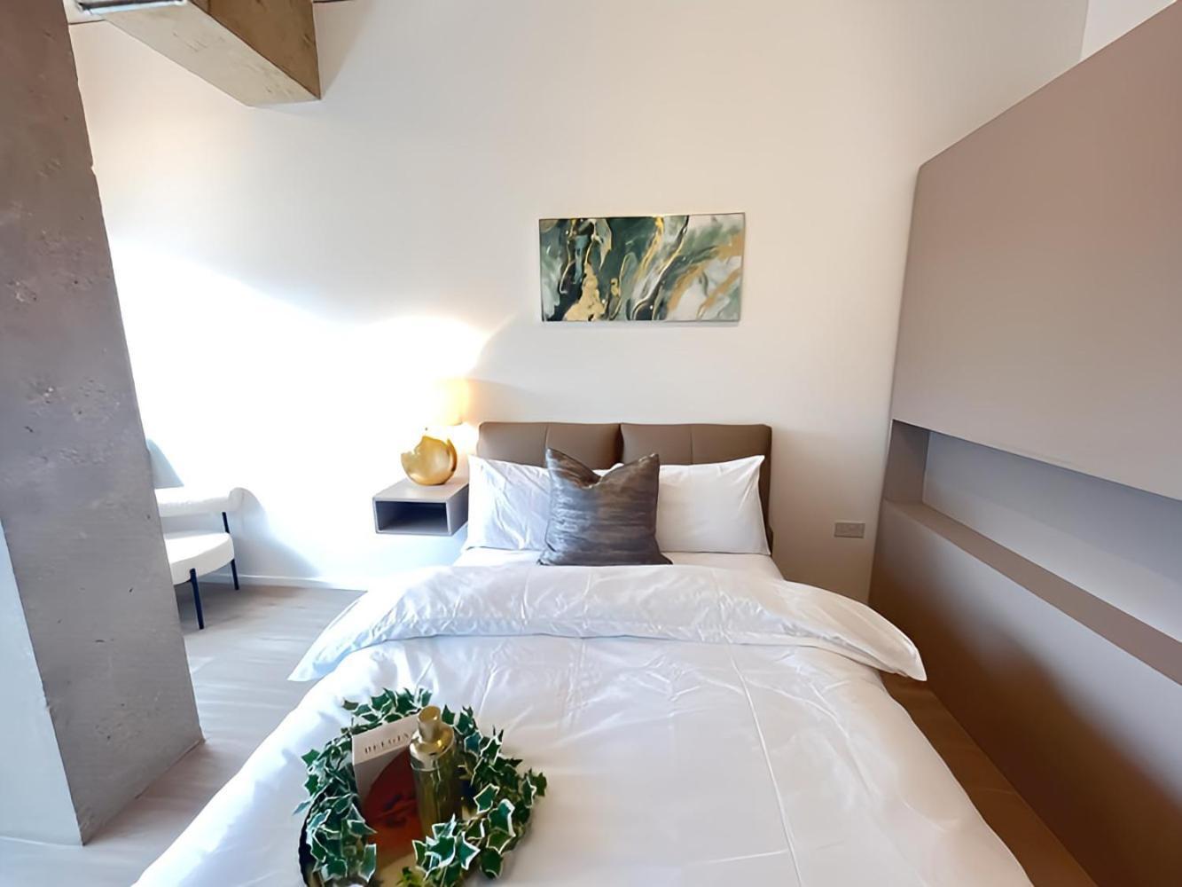 1Br Luxury Flat At Train Station - Long Stays Welcome - Just Ask Milton Keynes Kültér fotó